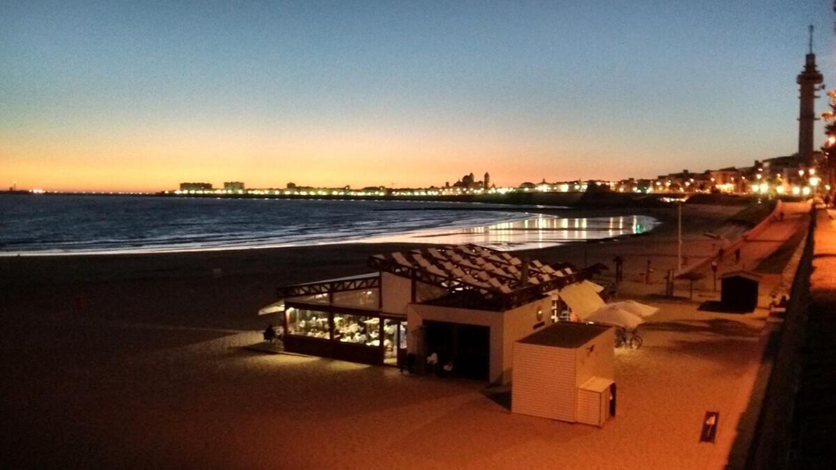 Sopranis Del Mar Apartamento Centro Cadiz, Junto Playa Y Estacion Eksteriør billede